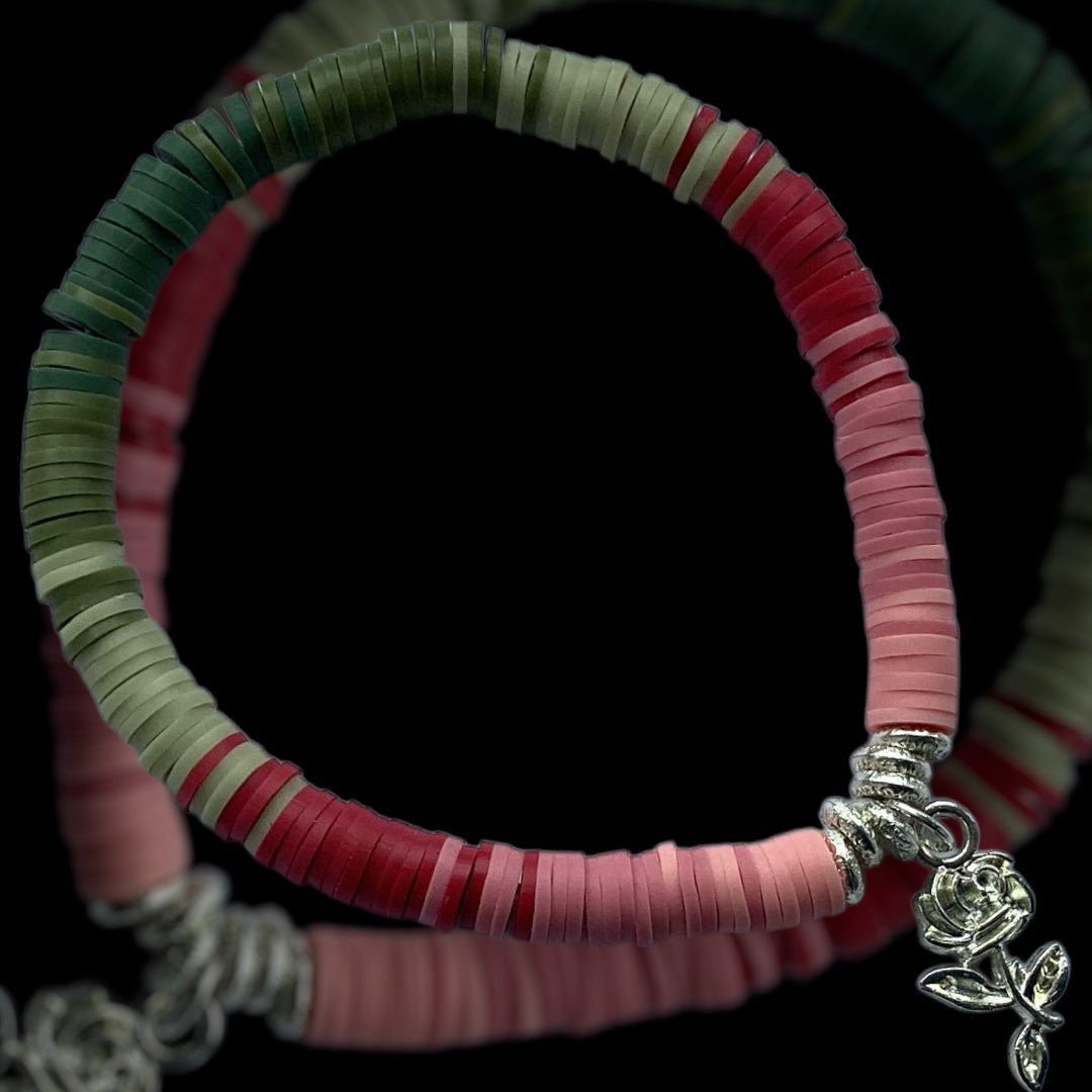 Rose Bloom bracelet with silver charm – blush, red, and green
Handmade floral bracelet with silver rose charm – Rosé Bloom
Soft pink and green bracelet with silver details
Romantic polymer clay bracelet with silver-tone accents
Delicate stretch bracelet with rose colours and silver charm