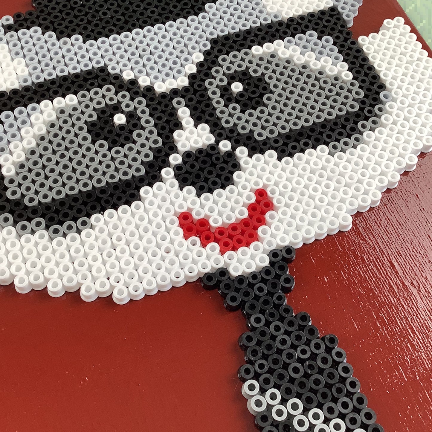 PIXEL CANVAS : 9 TO 5 RACOON