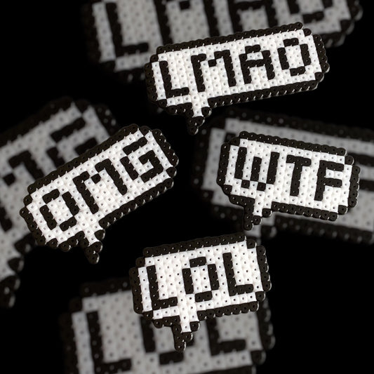 PIXEL SPEECH BUBBLE PIN BADGE SET