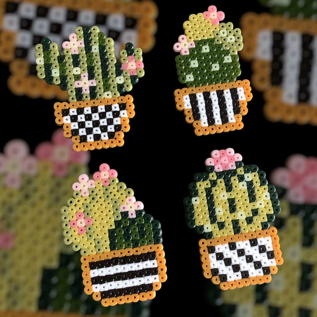 PIXEL CACTUS PIN BADGES - PINK