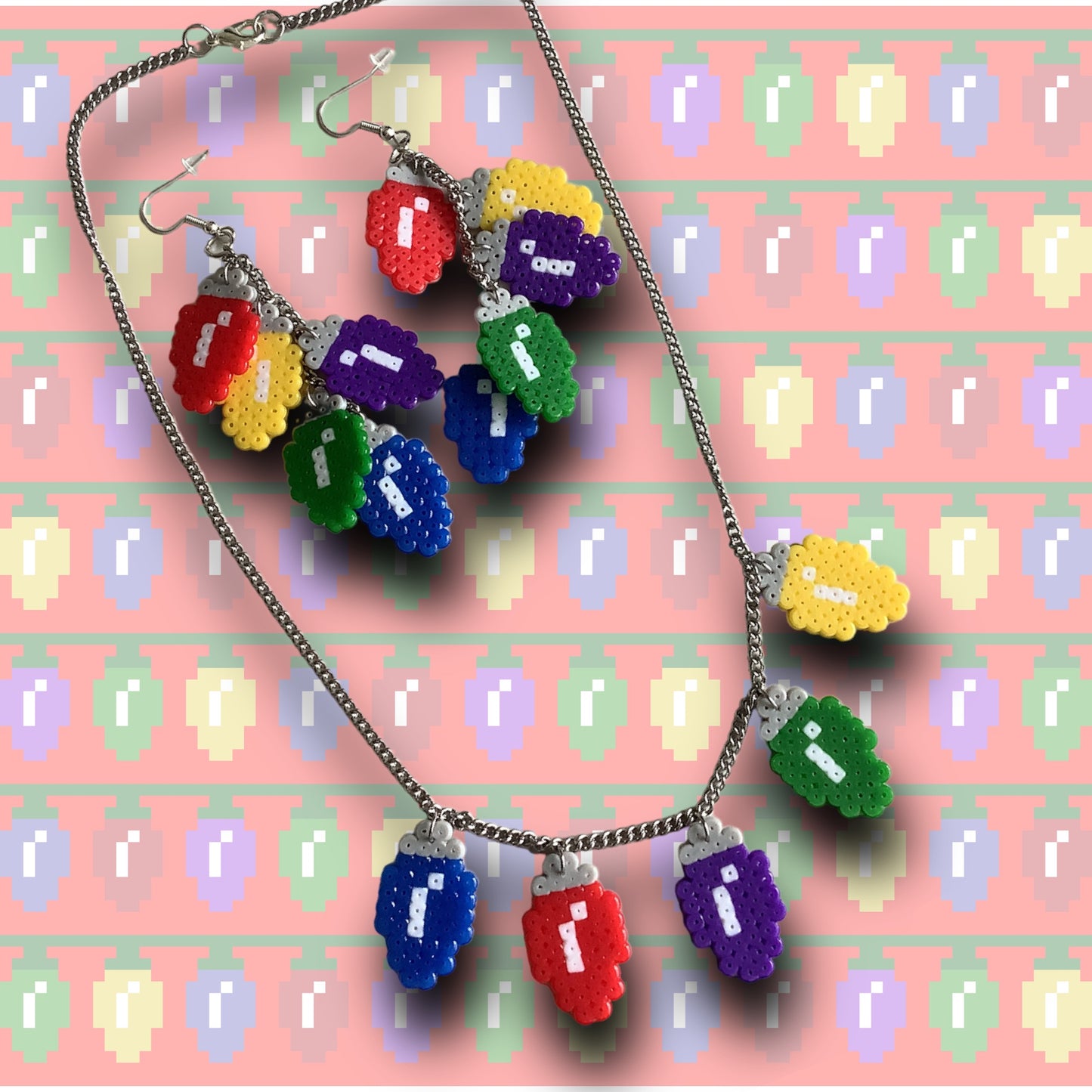 PIXEL CHRISTMAS LIGHTS NECKLACE