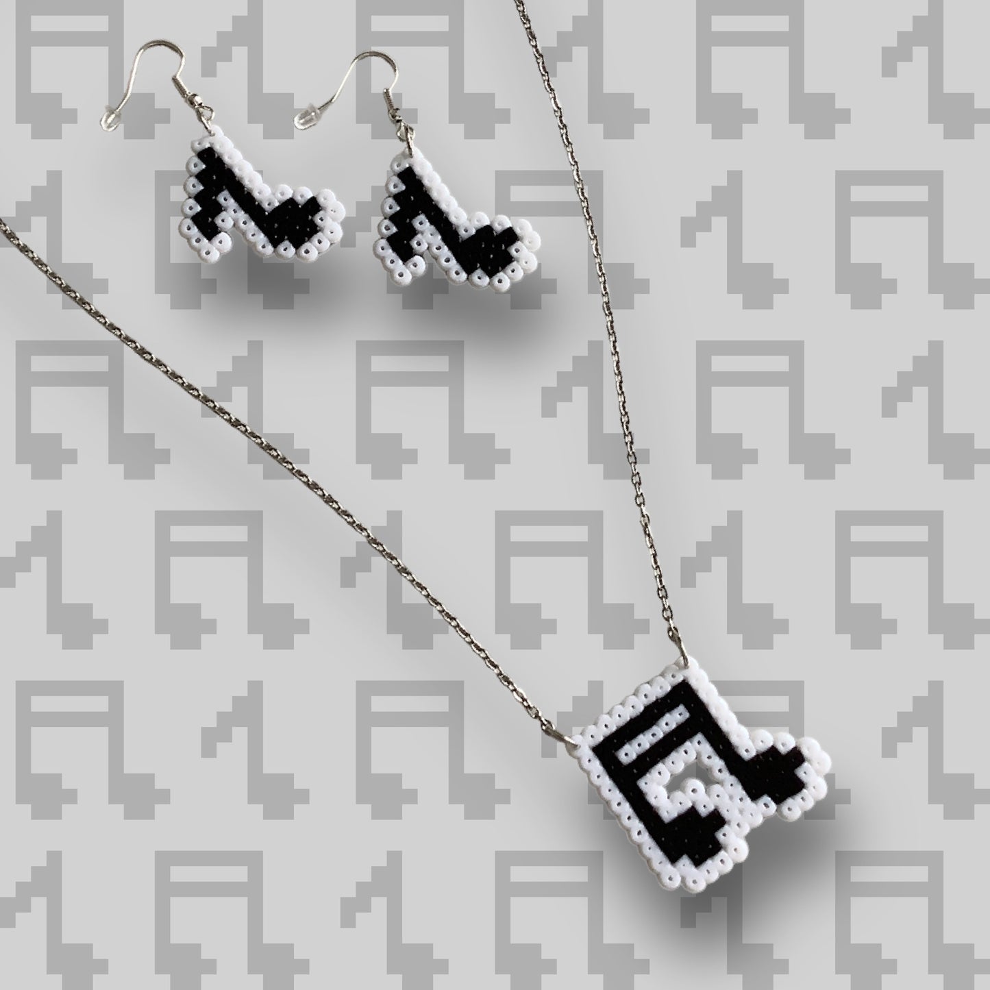 PIXEL MUSICAL NOTE NECKLACE