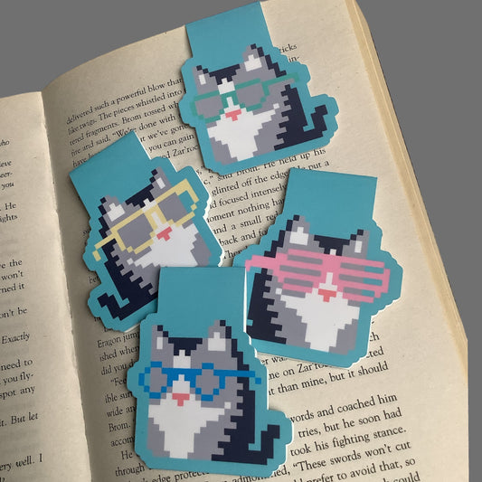 PIXEL MAGNETIC BOOKMARK - COOL CATS