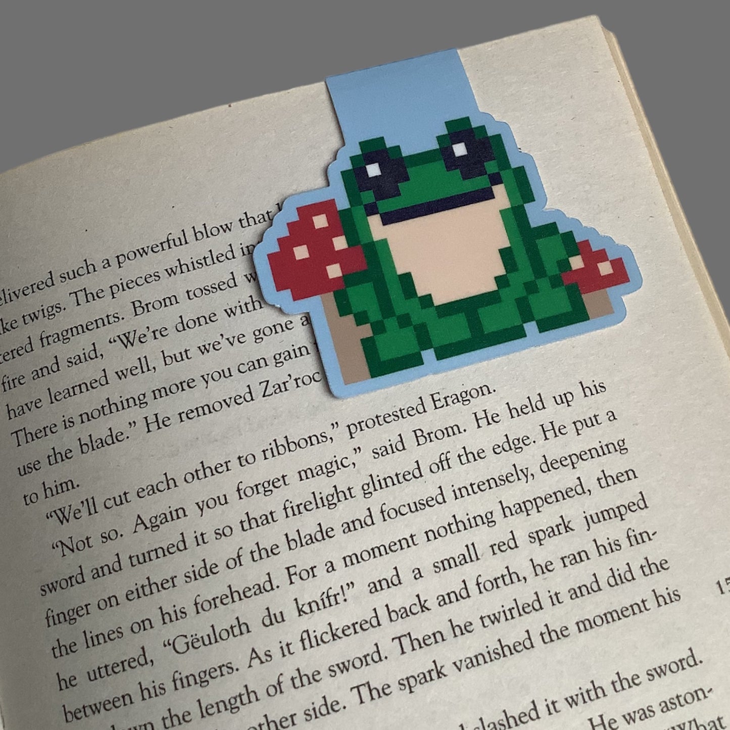 PIXEL MAGNETIC BOOKMARK -MUSHROOM FROG