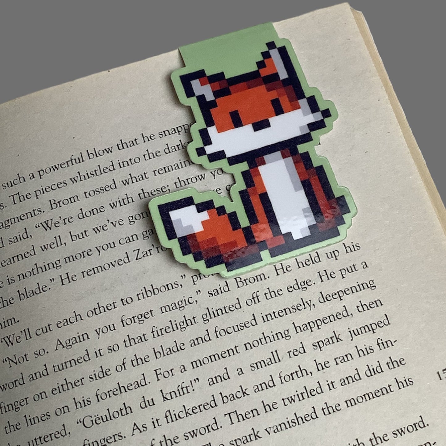 PIXEL MAGNETIC BOOKMARK - FOX