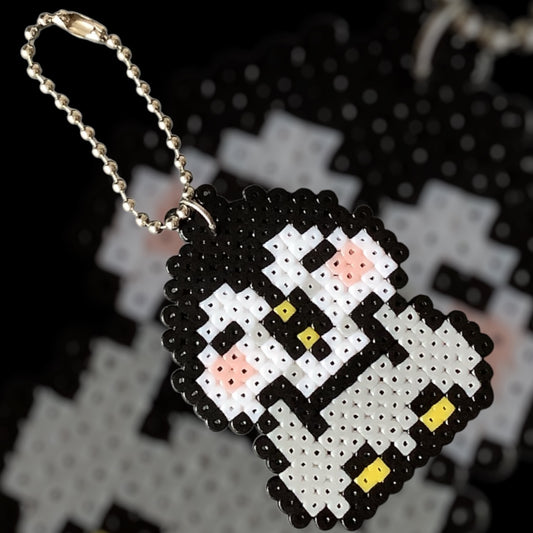 PIXEL PENGUIN KEYCHAIN