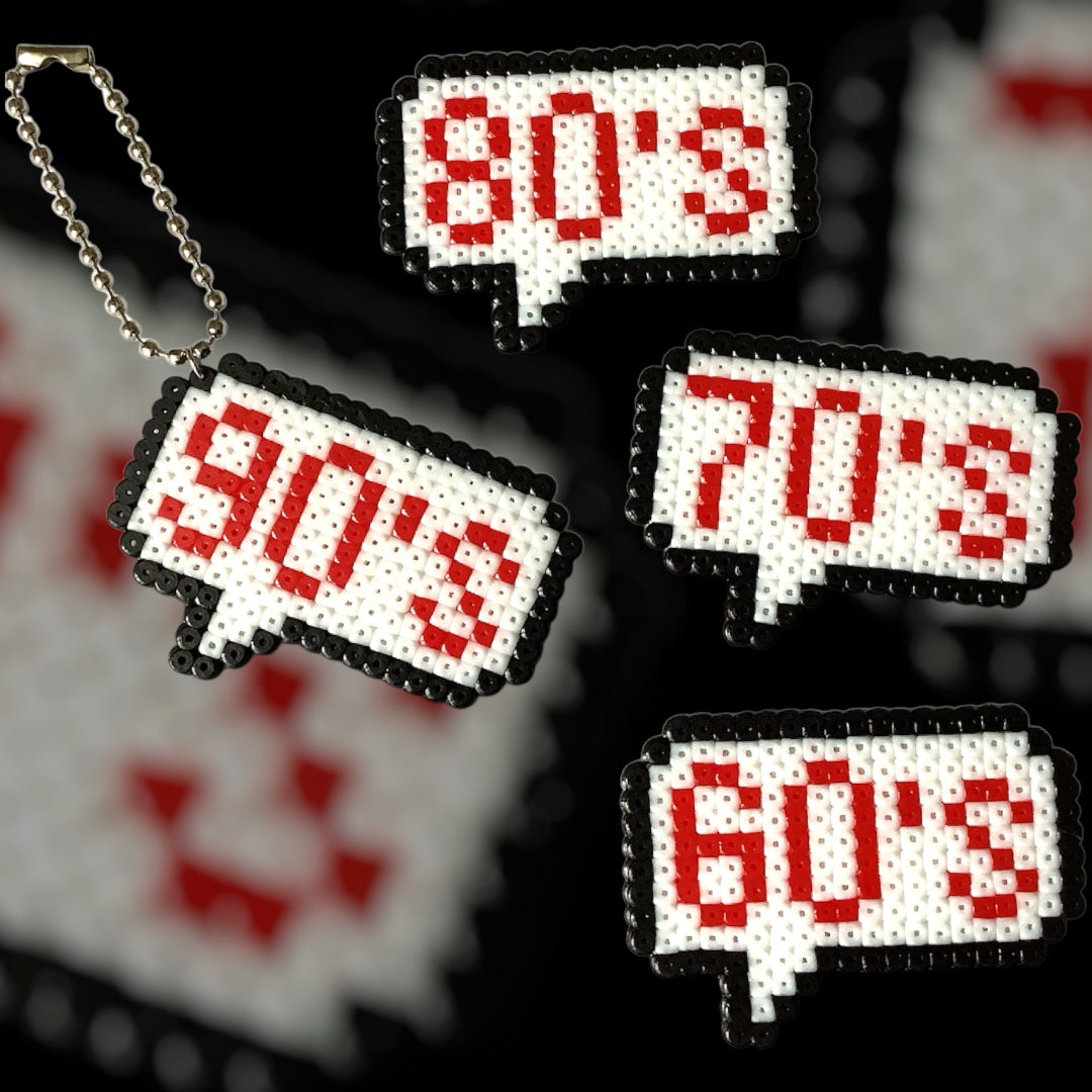 PIXEL DECADE SPEECH BUBBLE KEYCHAIN