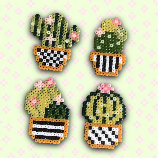 PIXEL CACTUS MAGNETS - PINK