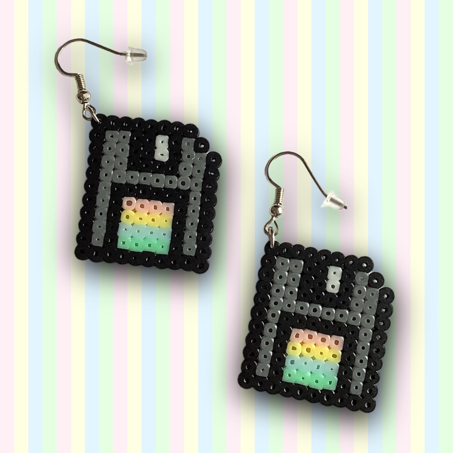 PIXEL RETRO FLOPPY DISC EARRINGS